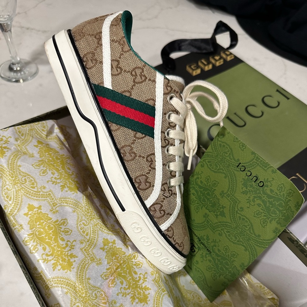 GUCCI TENNIS SNEAKERS